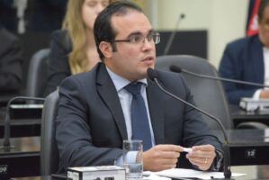 Aprovada PEC que garante participação da ALE em conselhos estaduais